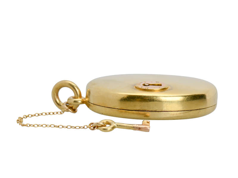
                      
                        Rare 18k Gold Locket & Working Key
                      
                    