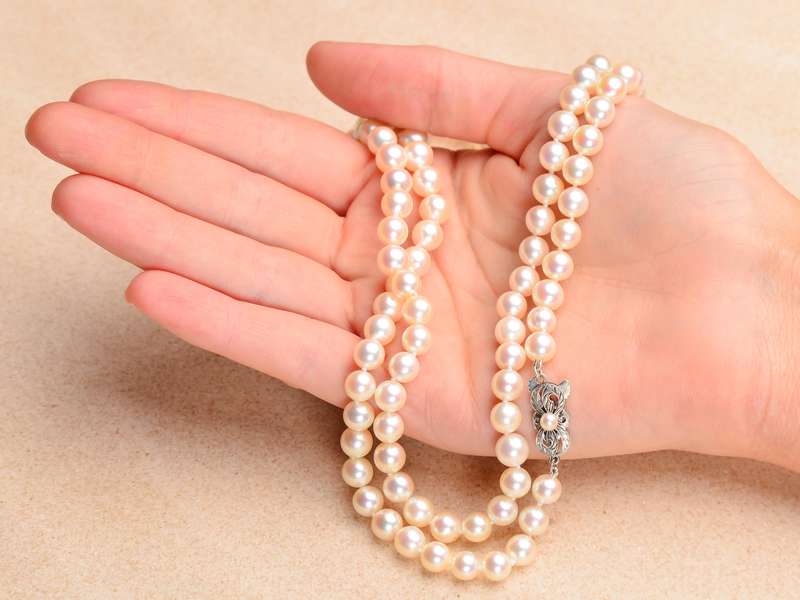 
                      
                        Radiance - Mikimoto 33 Inch 6.8 mm Pearls
                      
                    