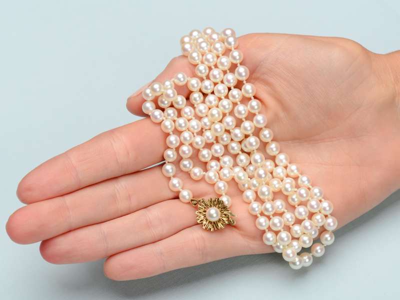 Vintage Mikimoto Pearl Necklace & Gold Clasp