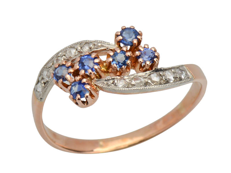 Moi et Toi Sapphire Diamond Flower Ring