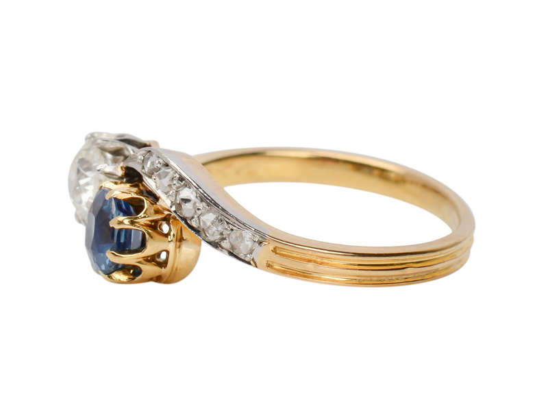 Moi et Toi Sapphire Diamond Crossover Ring