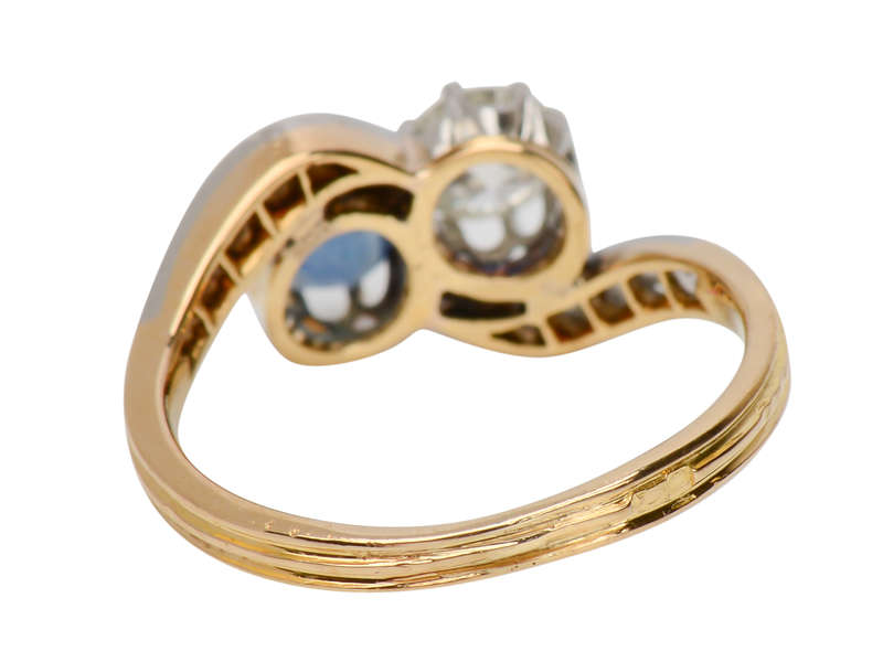 Moi et Toi Sapphire Diamond Crossover Ring