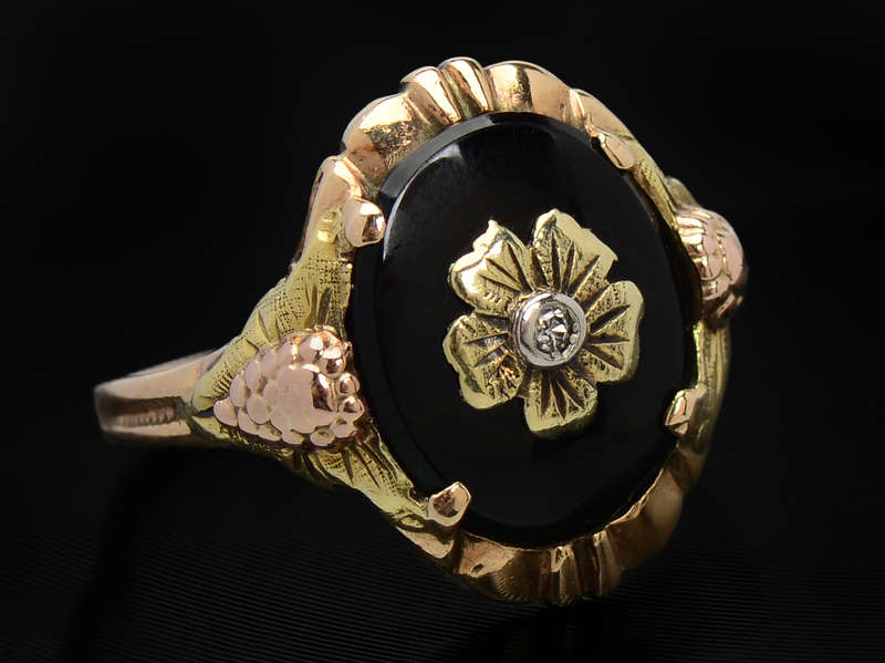 Three Color Gold Onyx Ring