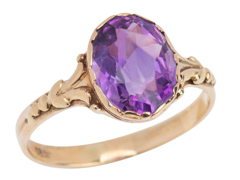 Purple Odyssey - Amethyst Vintage Ring in Gold
