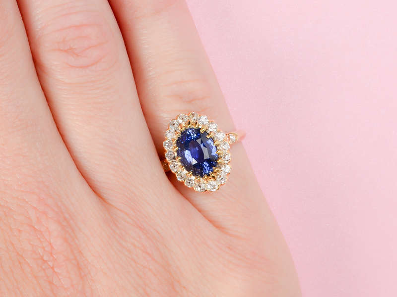 Superlatif - Ceylon Sapphire Diamond Cluster Ring