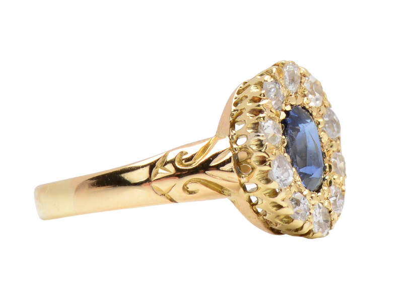 Passion - Antique Sapphire Diamond Halo Ring
