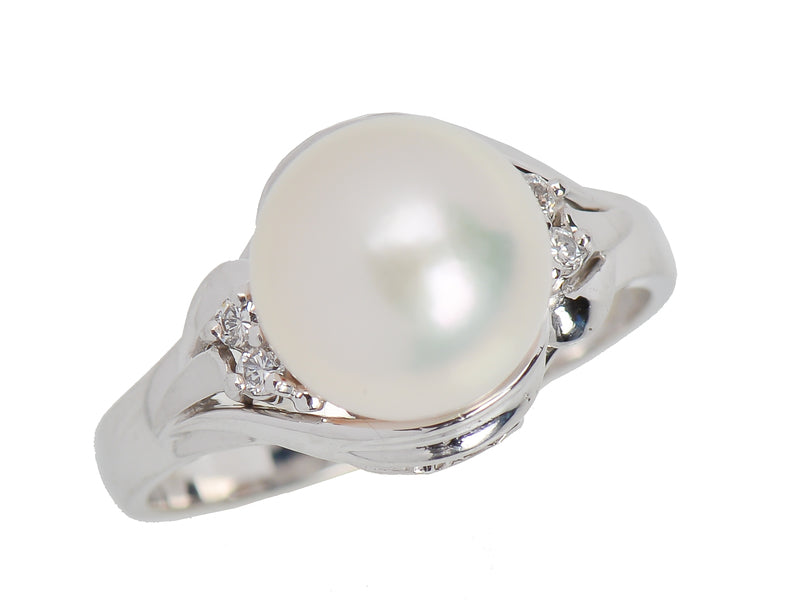 Diamonds & Pearl Classic Estate Ring