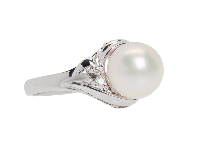 Diamonds & Pearl Classic Estate Ring