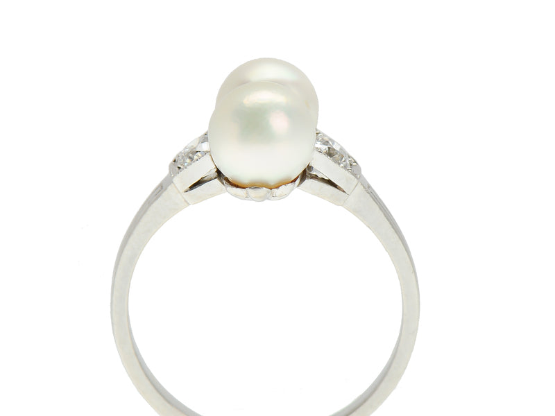 Art Deco Elegant Natural Saltwater Pearl Ring