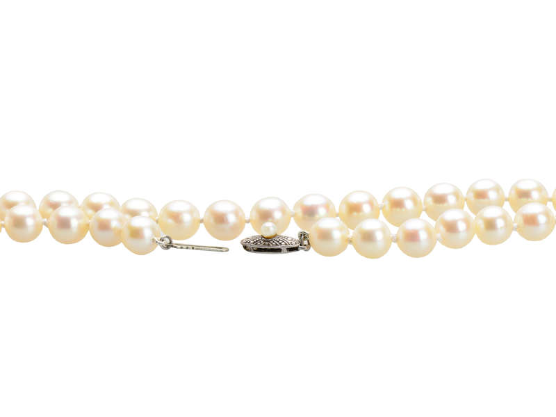 Mikimoto Lustrous Vintage Cultured Pearl Necklace