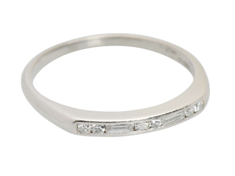 Baguette Beauty - Platinum Diamond Wedding Band
