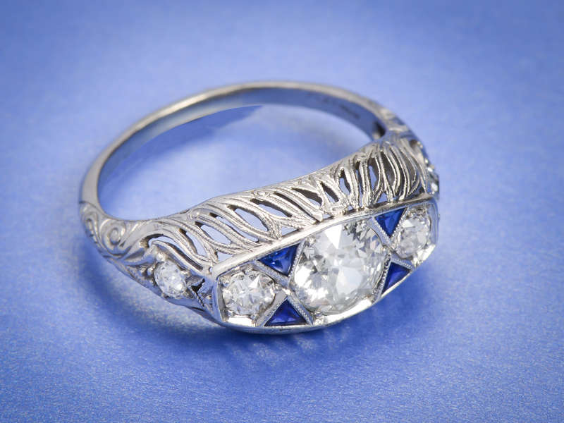 Fine Three Diamond Platinum Art Deco Trilogy Ring