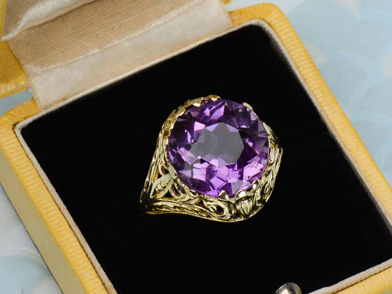 
                      
                        Lilacs & Gold - Amethyst Filigree Ring
                      
                    