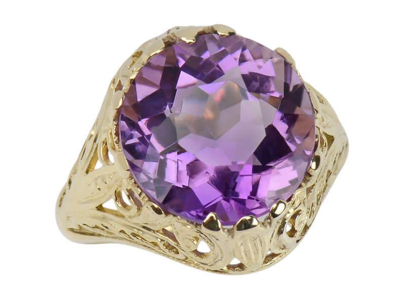 Lilacs & Gold - Amethyst Filigree Ring