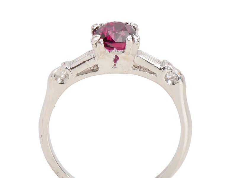 Rubicund Classic - Vintage Diamond Ring