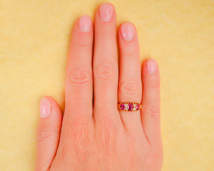 Natural Ruby Diamond Ring 18k Gold of 1903