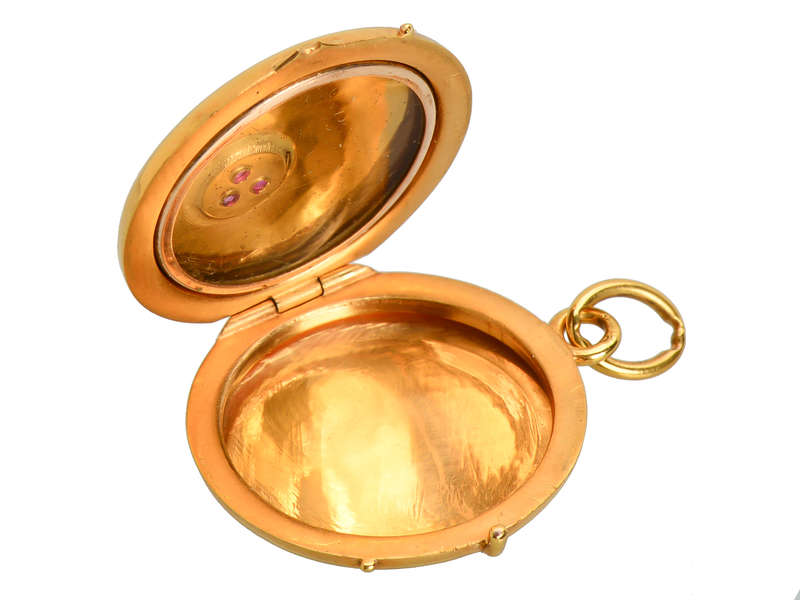 
                      
                        Lucky Clover Russian 14k Locket
                      
                    