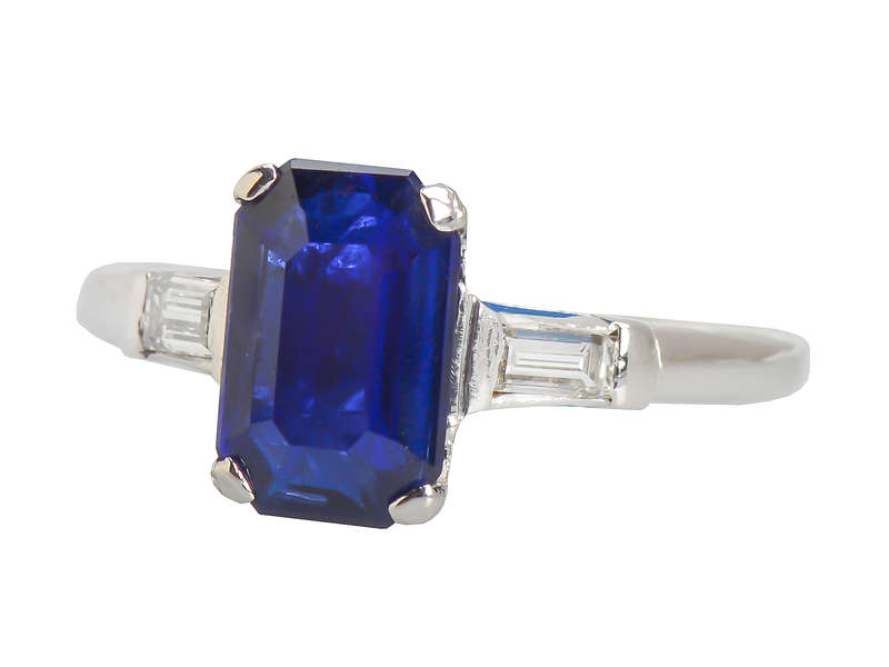 No Heat Sapphire Diamond Ring