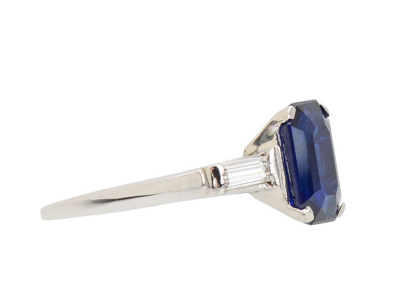 No Heat Sapphire Diamond Ring