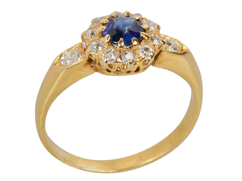Meet Cute - Sapphire Diamond Antique Ring