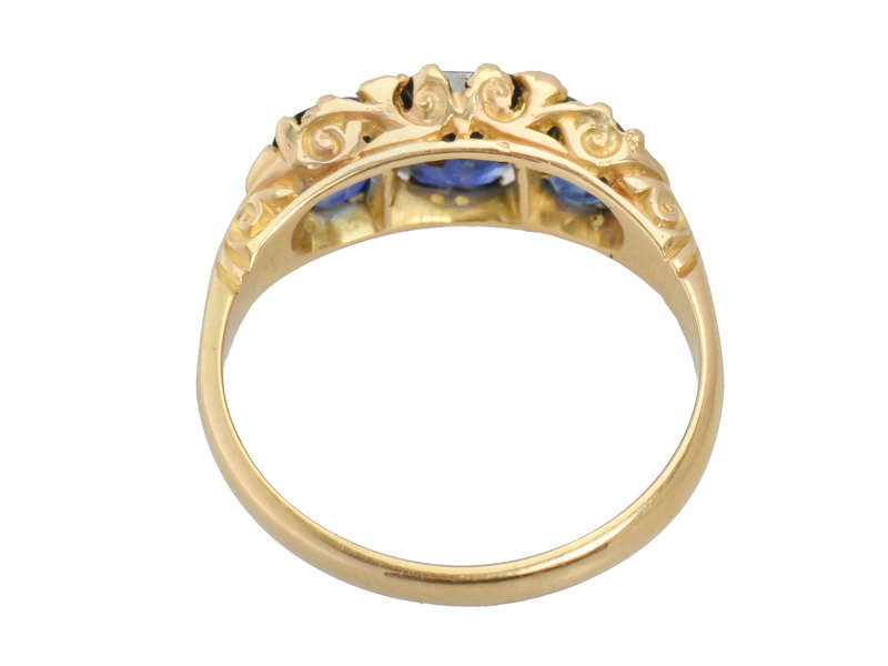 Fine No Heat Antique Ring of 1899