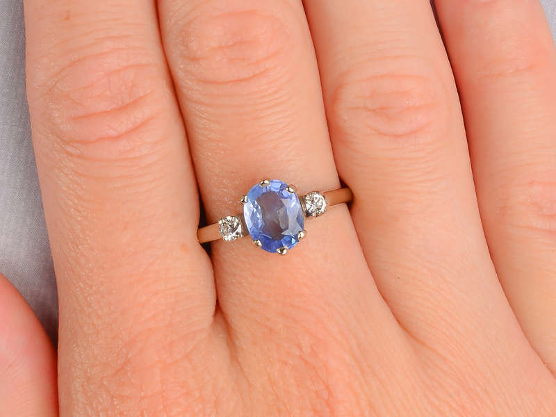 No Heat Ceylon Sapphire Diamond Ring