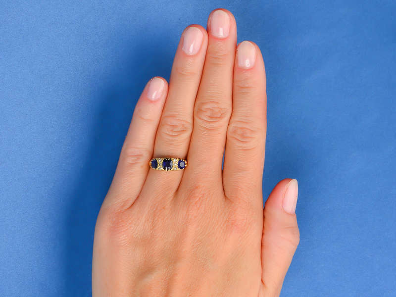 Antique Sapphire Diamond Ring of 1907
