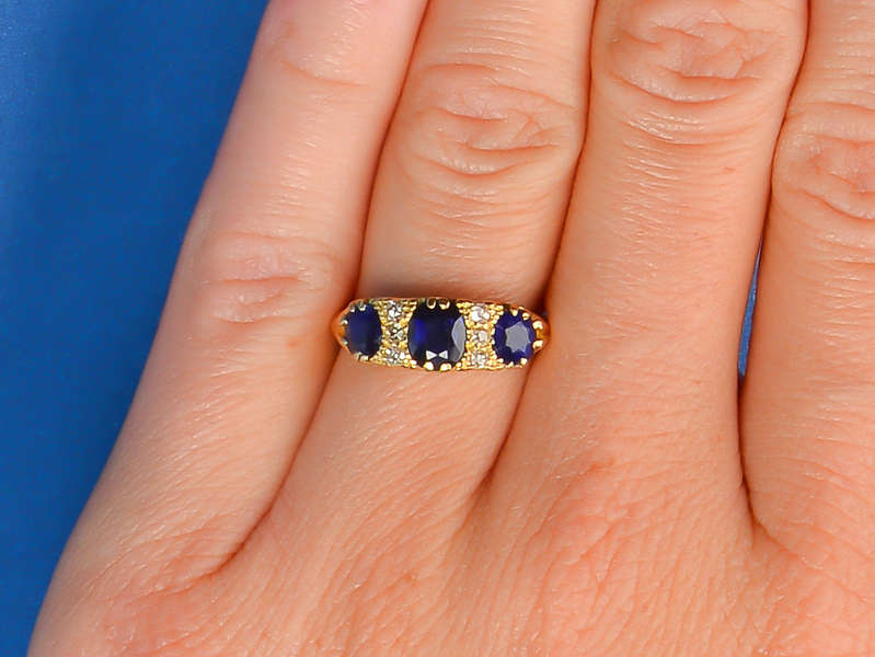 Antique Sapphire Diamond Ring of 1907