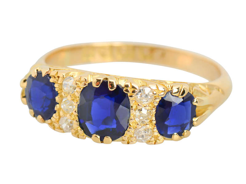 Antique Sapphire Diamond Ring of 1907