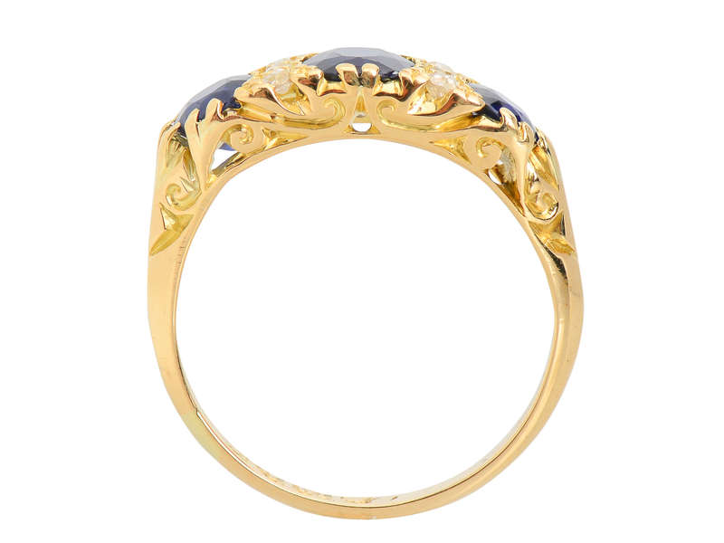 Antique Sapphire Diamond Ring of 1907