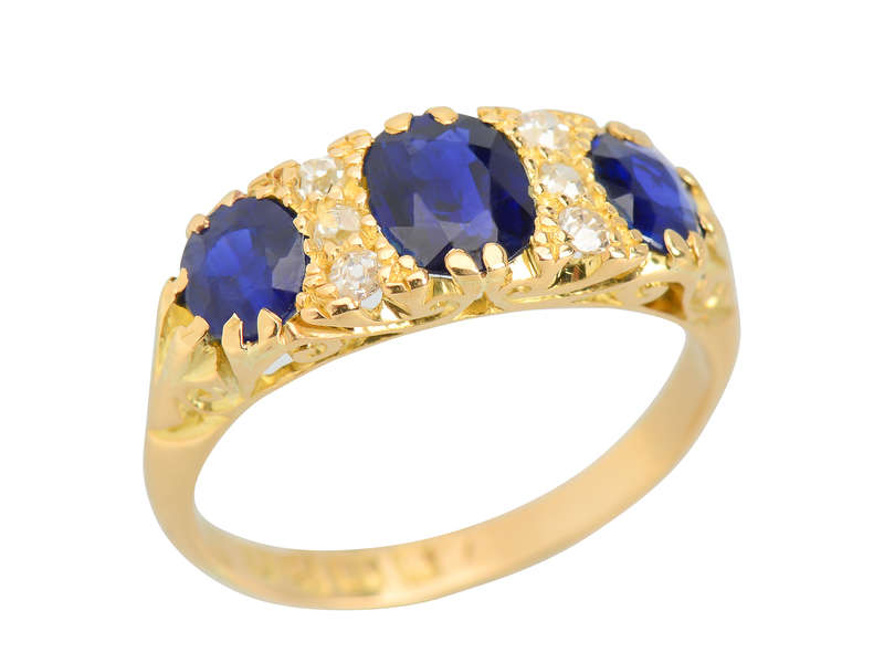 Antique Sapphire Diamond Ring of 1907