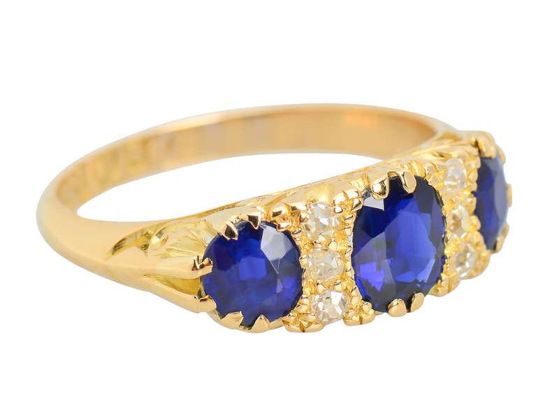 Antique Sapphire Diamond Ring of 1907