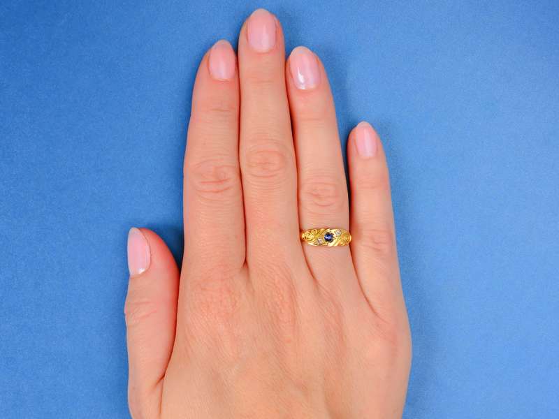 Antique Edwardian Sapphire Diamond Ring c. 1910