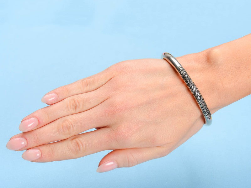 Scrolling Silver Round Bangle Bracelet
