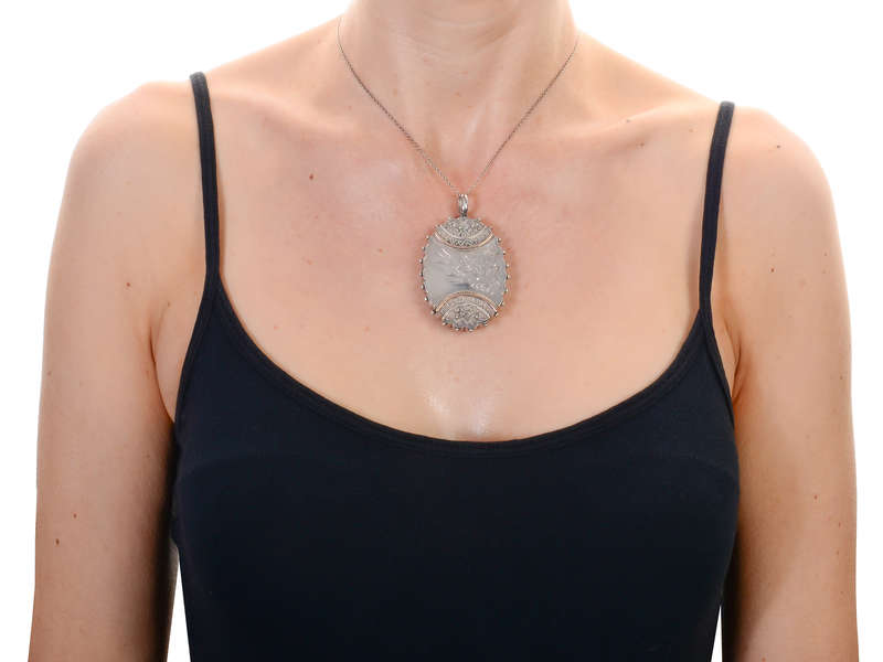 
                      
                        Bird Bauble - Grand Victorian Locket
                      
                    