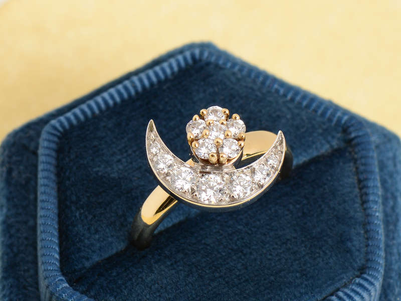 Vintage Large Teufel Motion Moon & Star Ring