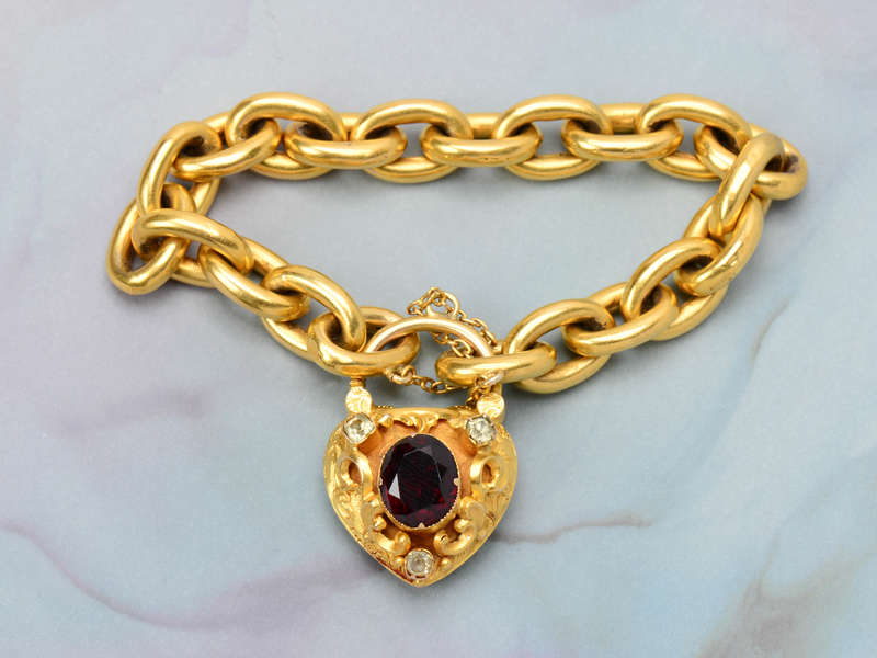 Victorian Garnet Chrysoberyl Padlock 18k Bracelet