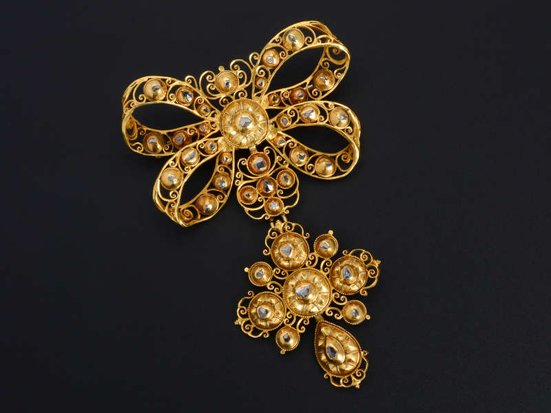 Splendid Sun - Georgian Iberian Diamond Pendant Brooch