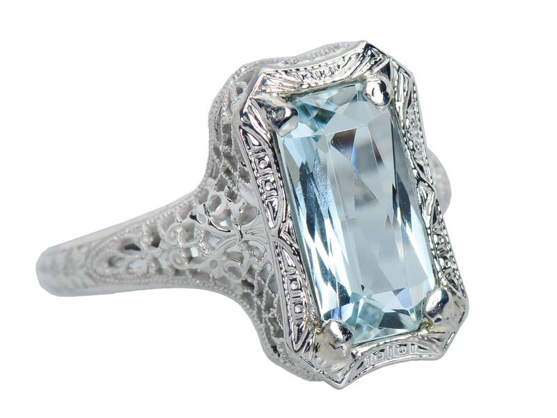 Aquamarine Allure- Vintage Filigree White Gold Ring