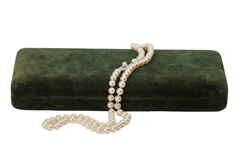 Vintage Mikimoto Pearl Necklace in Box