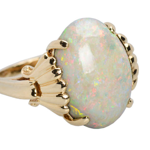 Red Delicious - Fine Australian Opal Retro Gold Ring