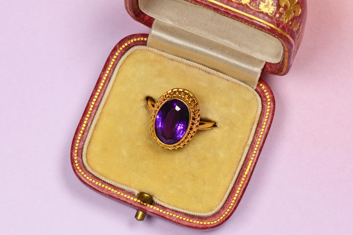 Basket Weave Amethyst 18k Gold Vintage Ring