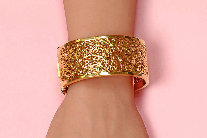 Wide & Wonderful - 18k Gold Tracery Bangle Bracelet
