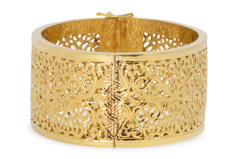 Wide & Wonderful - 18k Gold Tracery Bangle Bracelet
