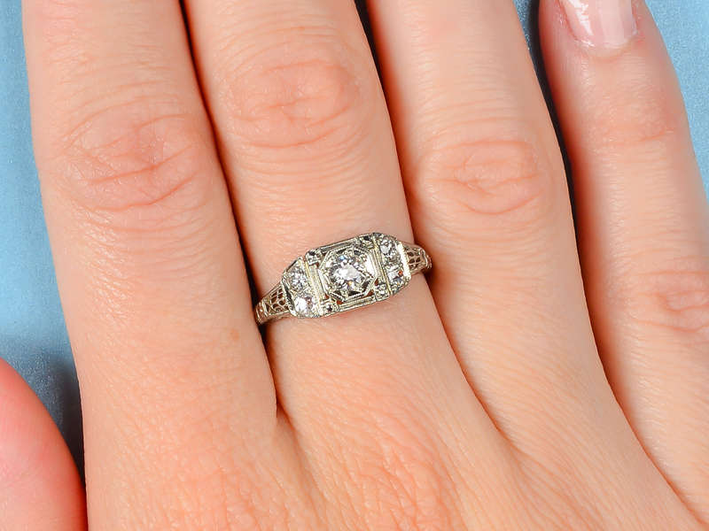 Vintage Art Deco Engagement Ring
