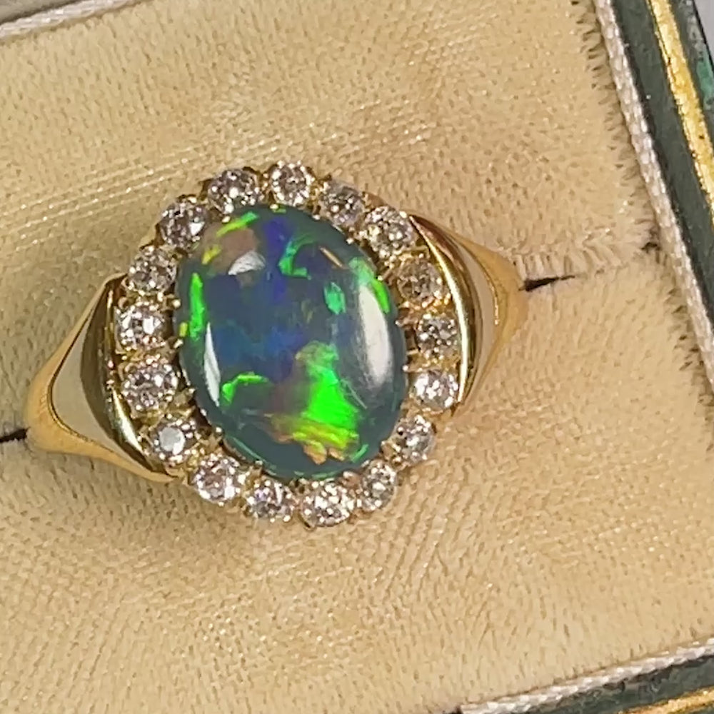 
                      
                        Load and play video in Gallery viewer, Antique Fine Australian Black Opal 18k Gold Ring
                      
                    