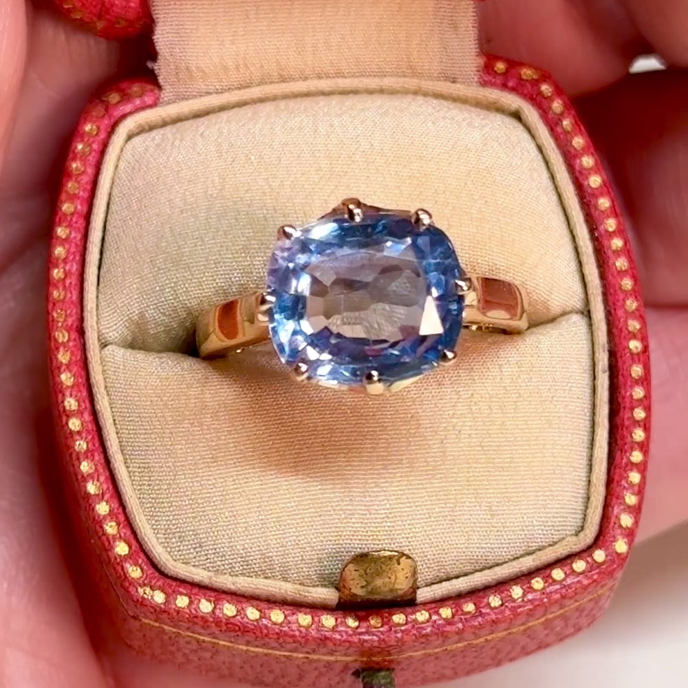 
                      
                        Load and play video in Gallery viewer, Vintage French No Heat 6.4 C. Sapphire Gold RIng
                      
                    