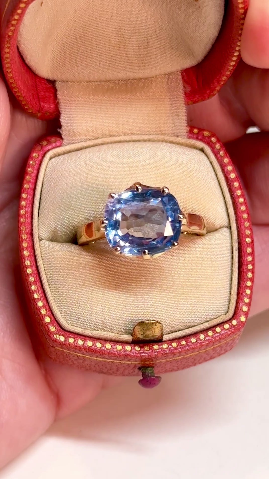 Vintage French No Heat 6.4 C. Sapphire Gold RIng